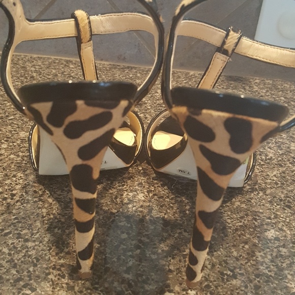 Shoe - Picture 3 of 4